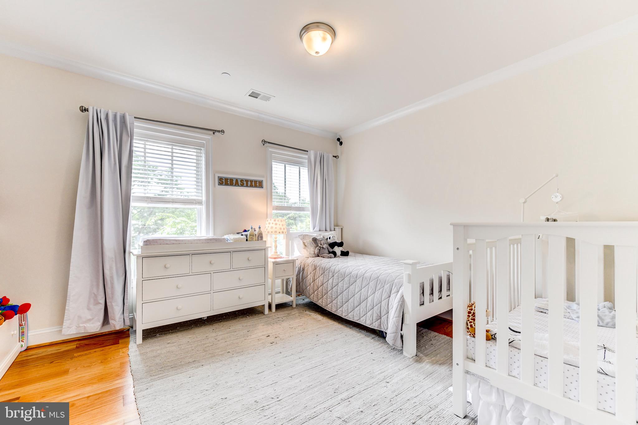 CLARENDON - Residential Lease