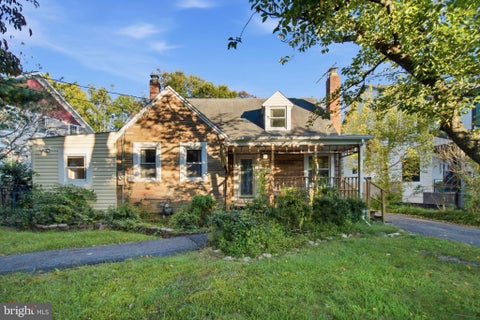 Photo of 115 S Spring Street, FALLS CHURCH, VA 22046 (MLS # VAFA2004290)