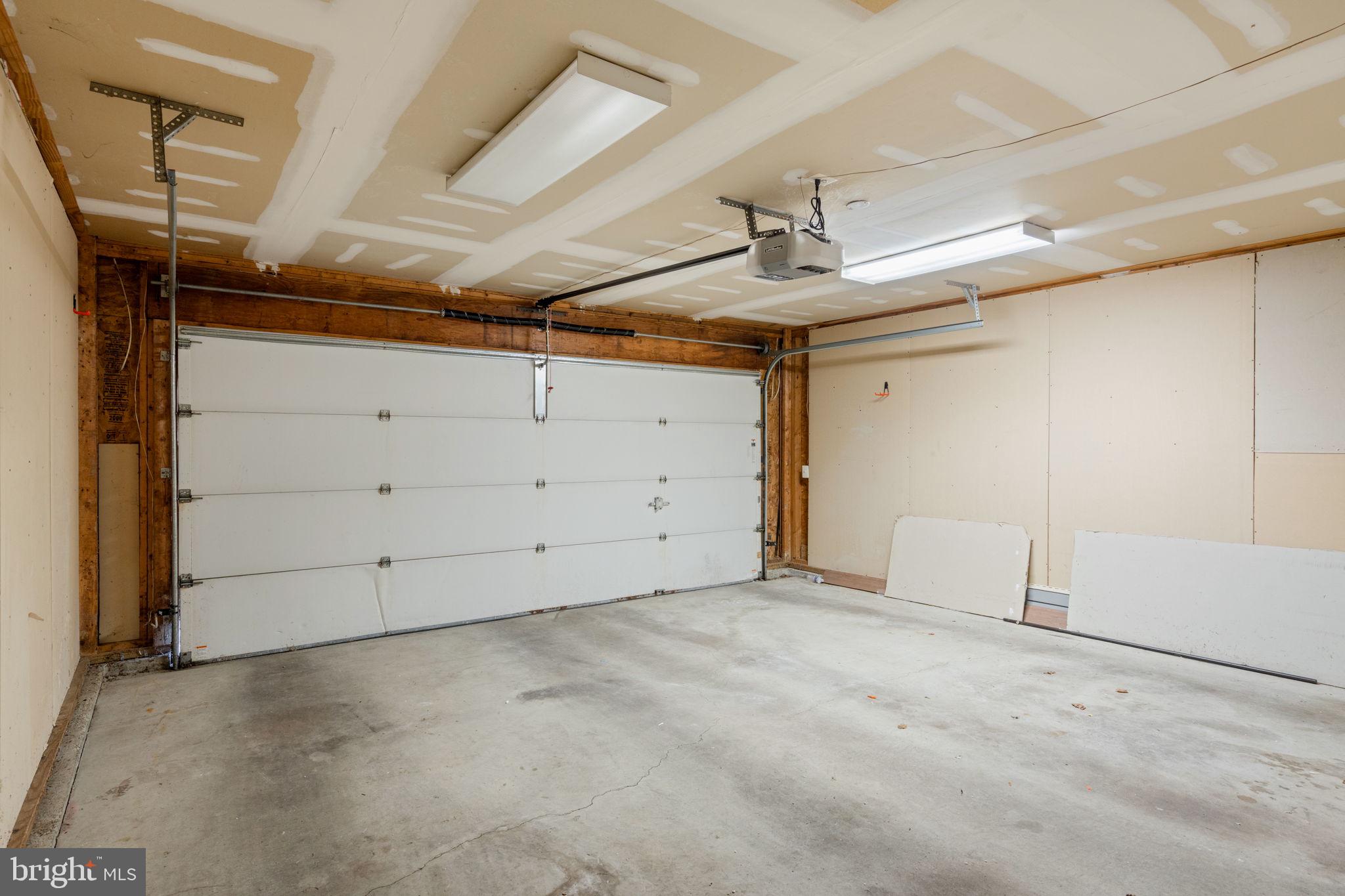 POWDER MILL - Residential