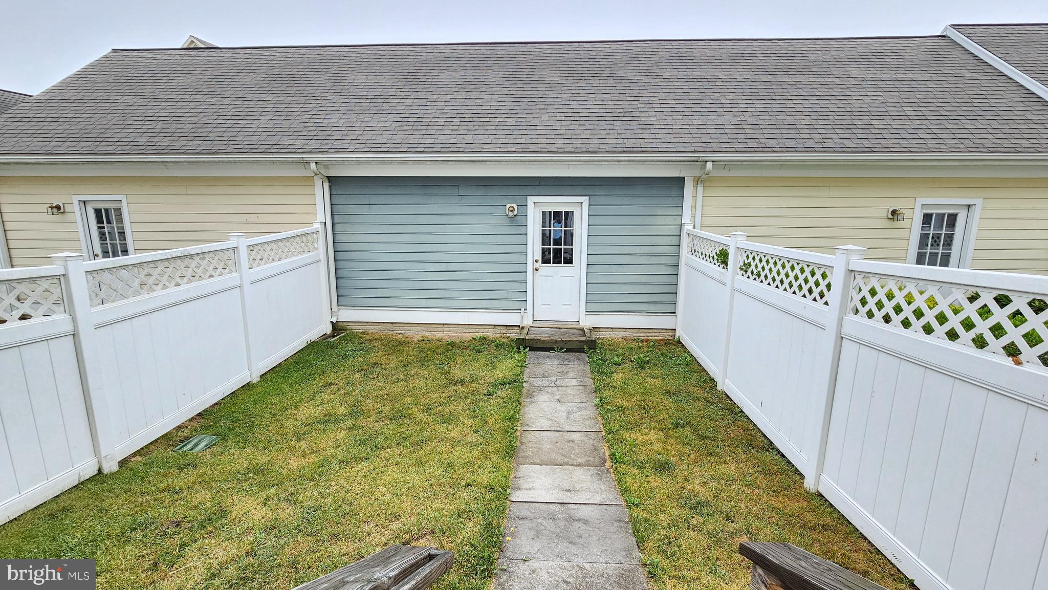 URBANA - Residential Lease