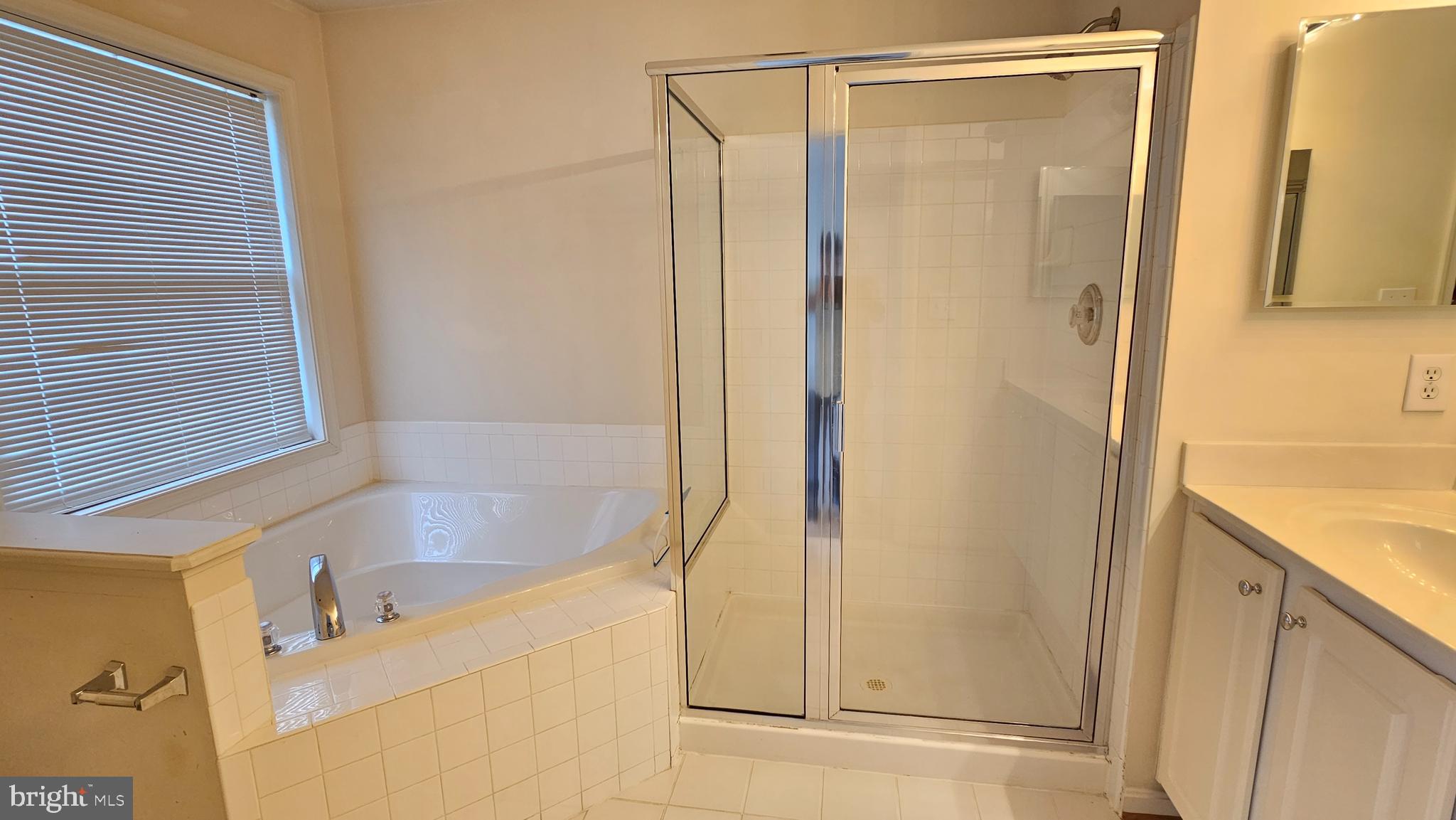 URBANA - Residential Lease