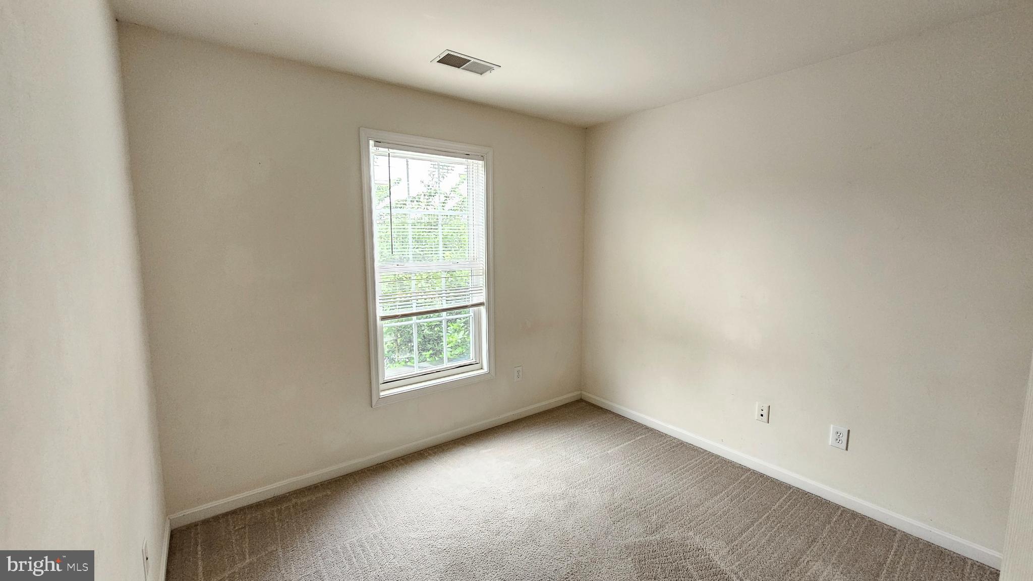 URBANA - Residential Lease