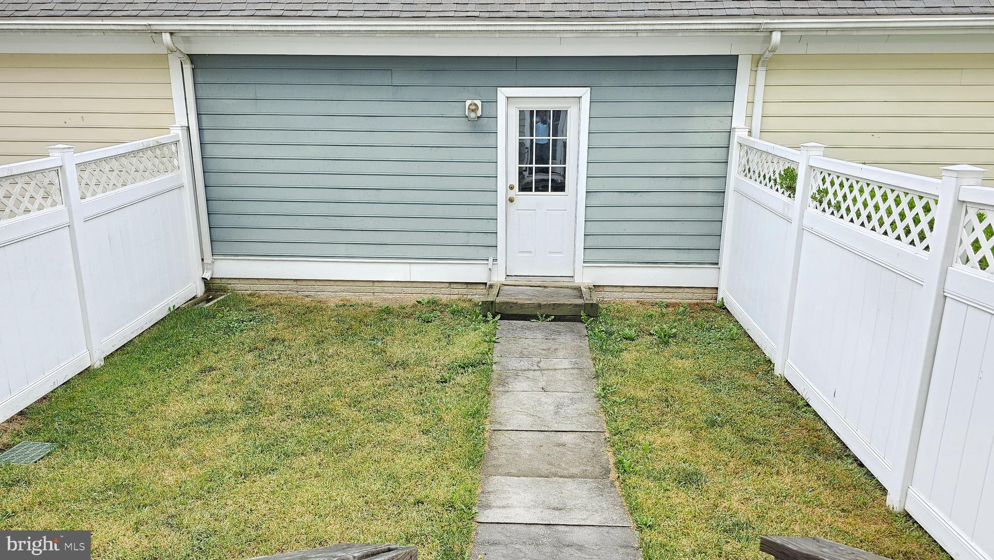 URBANA - Residential Lease