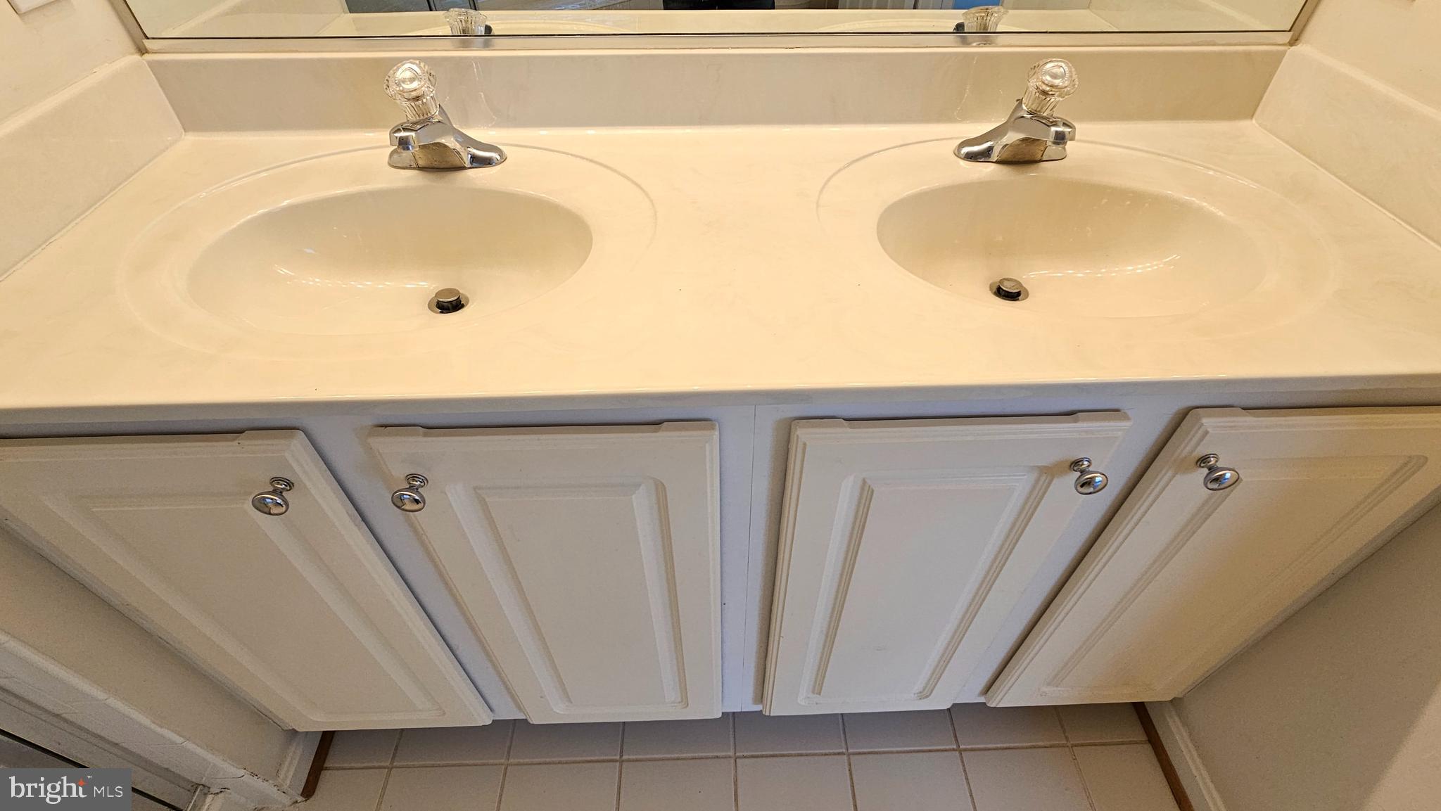 URBANA - Residential Lease