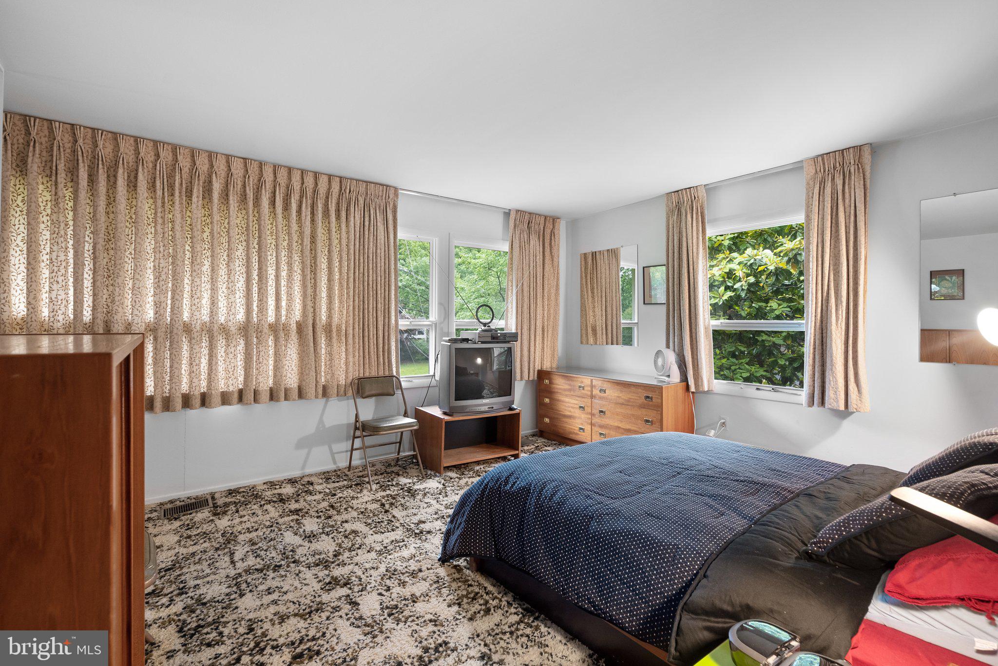 CREST PARK - Residential