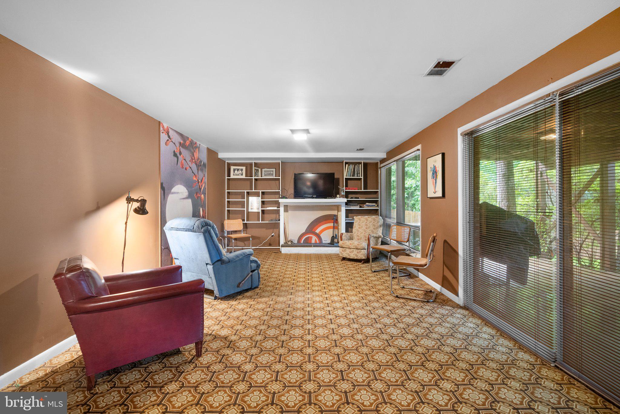 CREST PARK - Residential