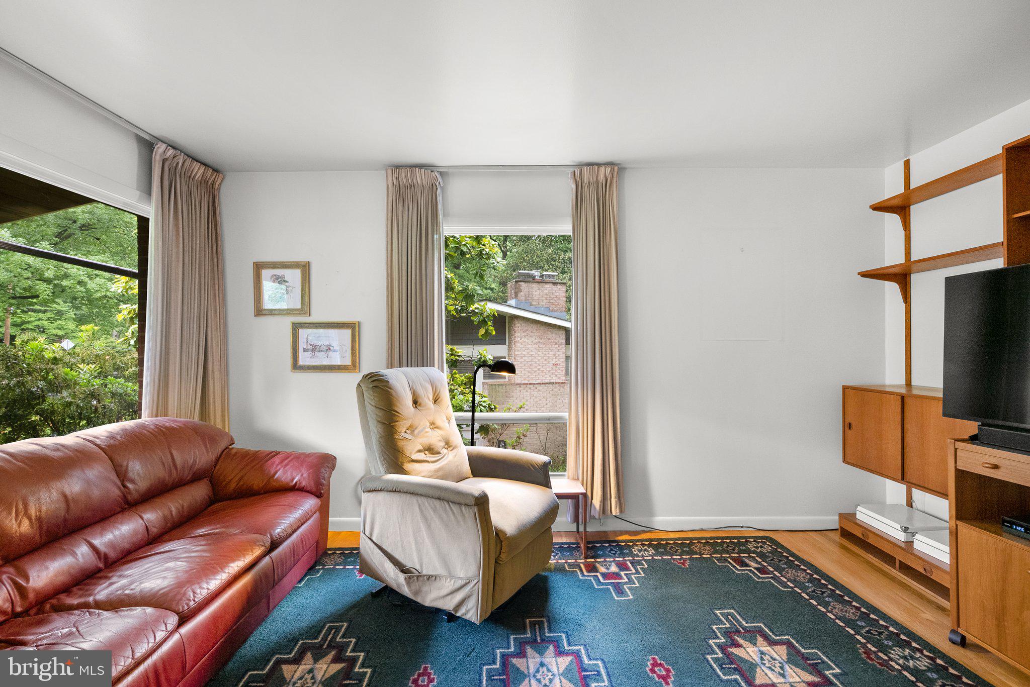 CREST PARK - Residential