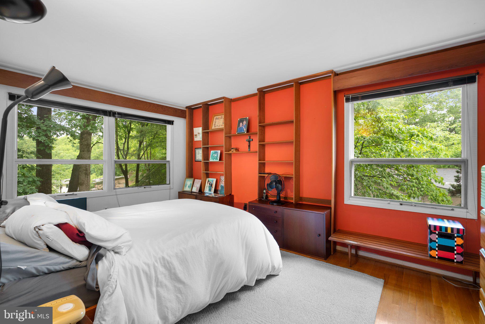 CREST PARK - Residential