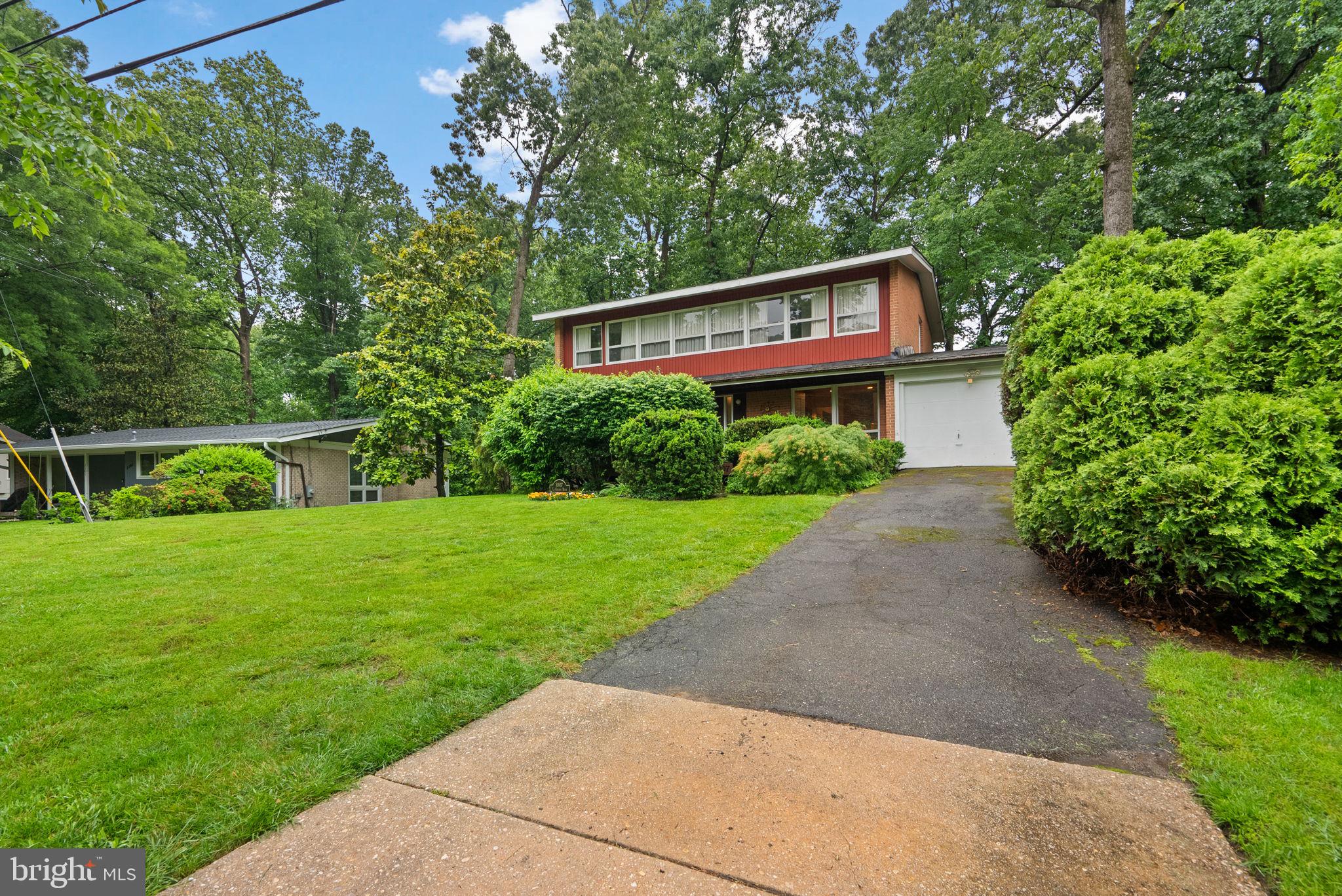 CREST PARK - Residential