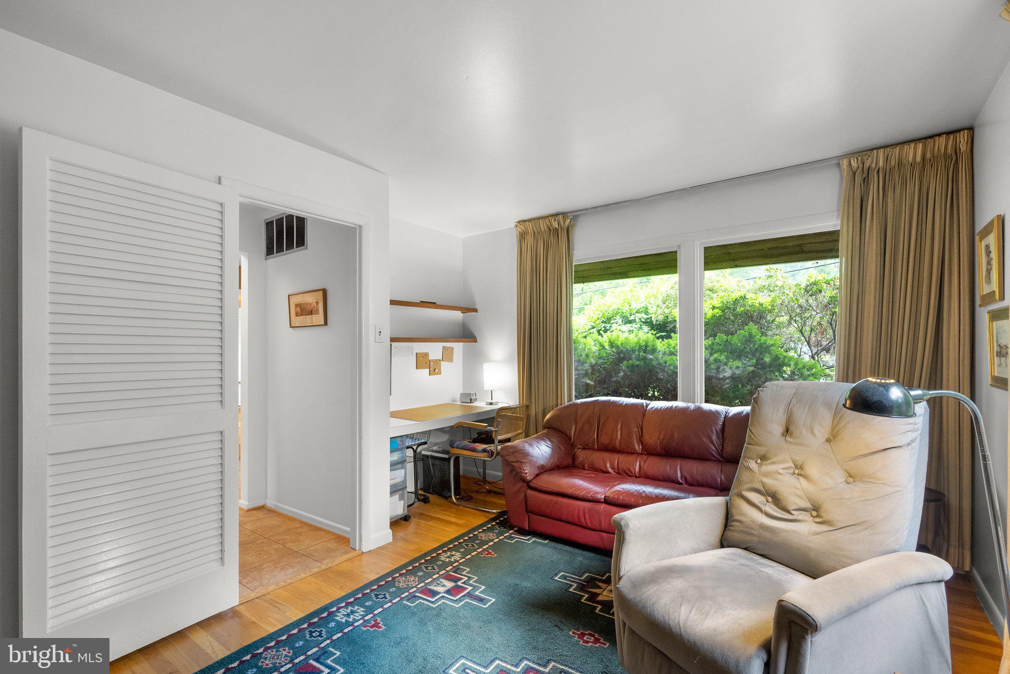 CREST PARK - Residential