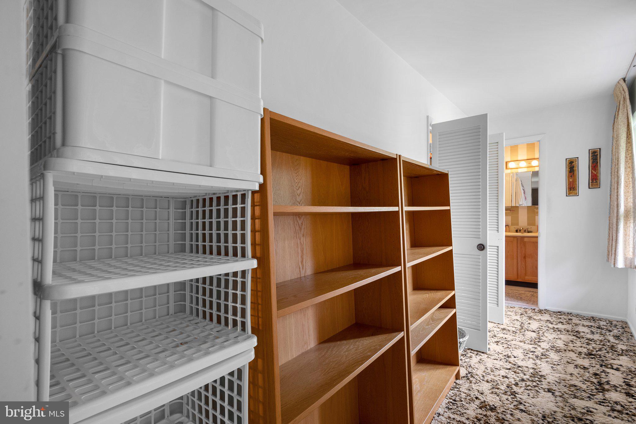 CREST PARK - Residential