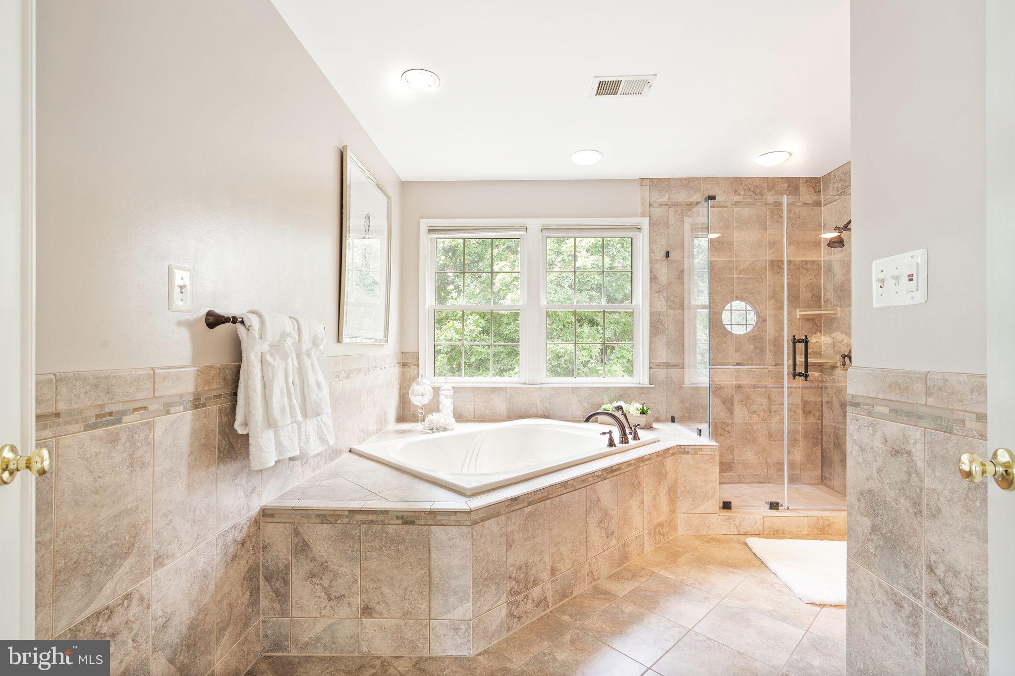 MONROE MANOR - Residential Lease