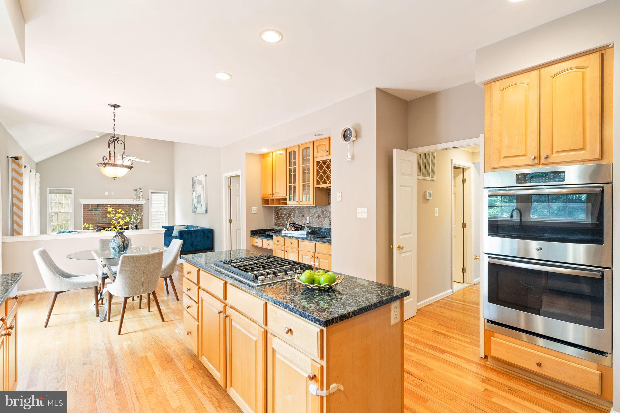 MONROE MANOR - Residential Lease