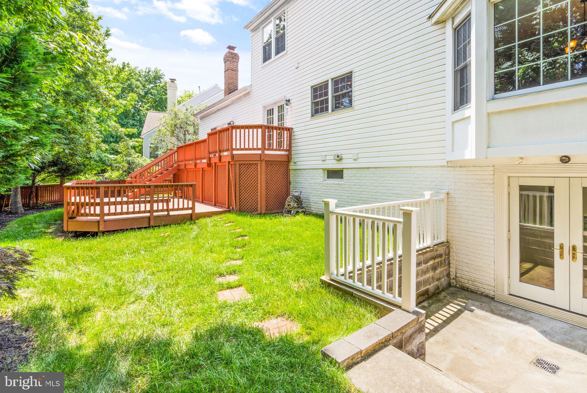 MONROE MANOR - Residential Lease