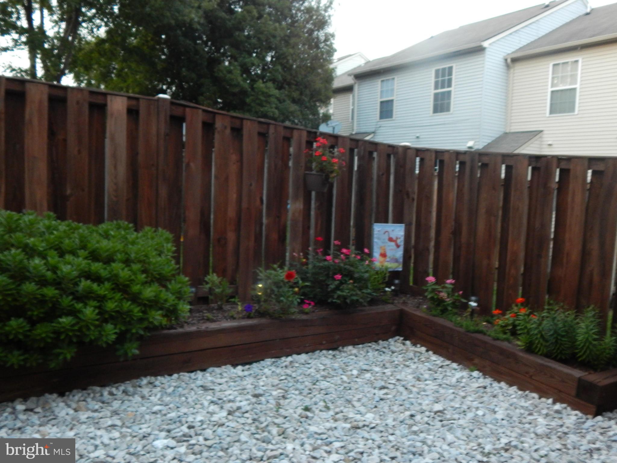 FAIRVIEW COMMONS - Residential