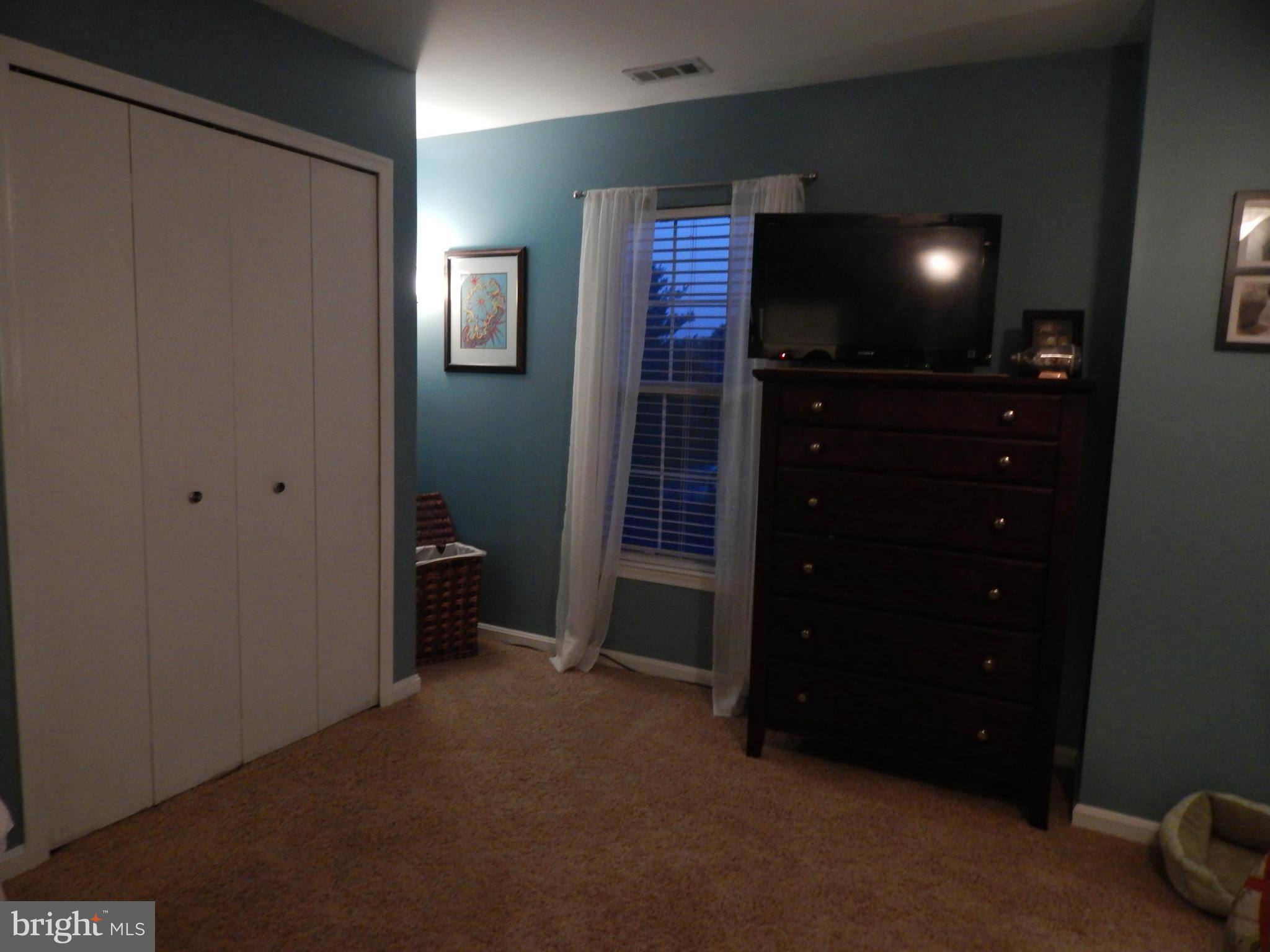 FAIRVIEW COMMONS - Residential