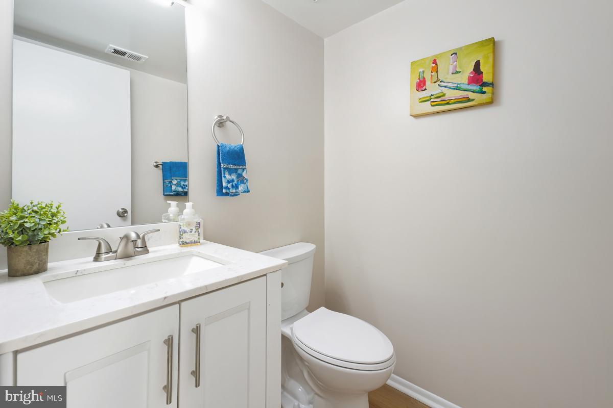 LEISURE WORLD - Residential