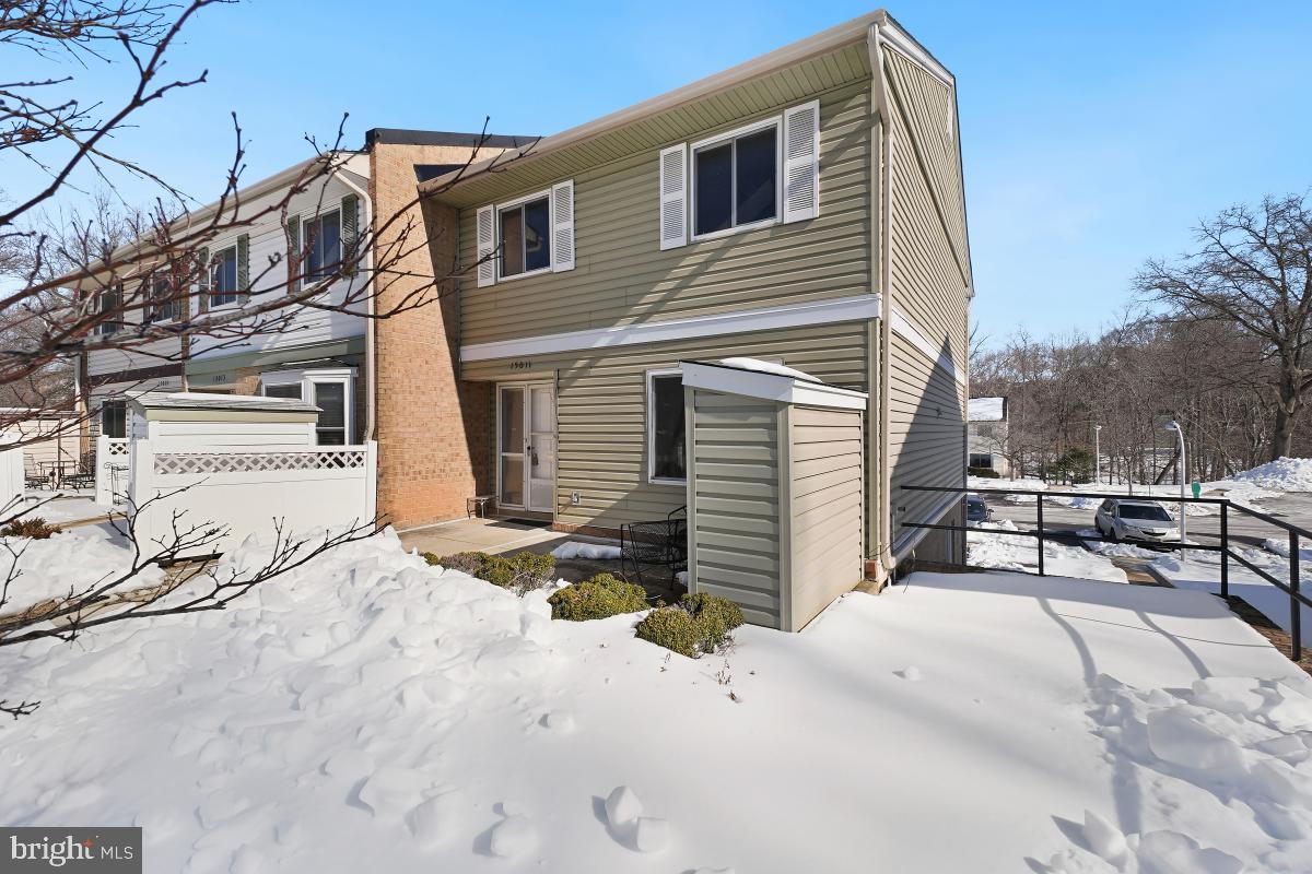 LEISURE WORLD - Residential