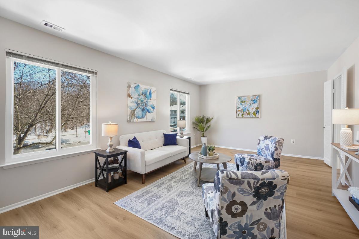 LEISURE WORLD - Residential