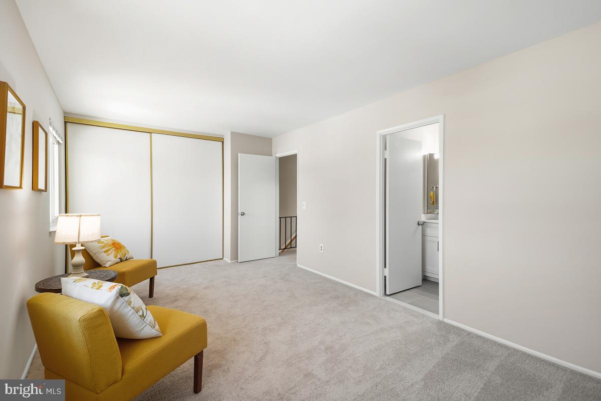 LEISURE WORLD - Residential