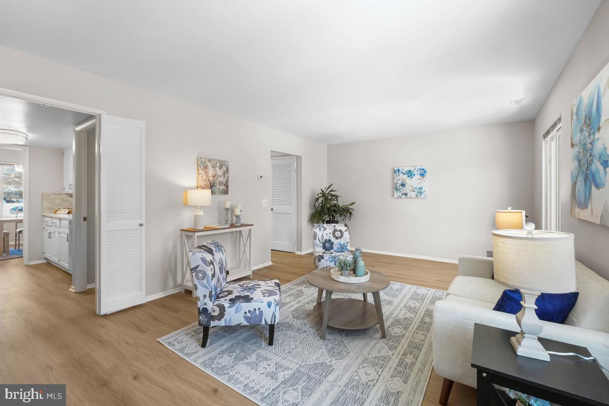LEISURE WORLD - Residential