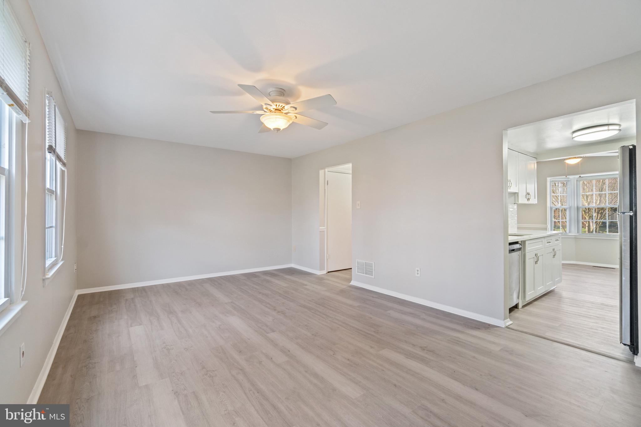 CROFTON SQUARE - Residential Lease