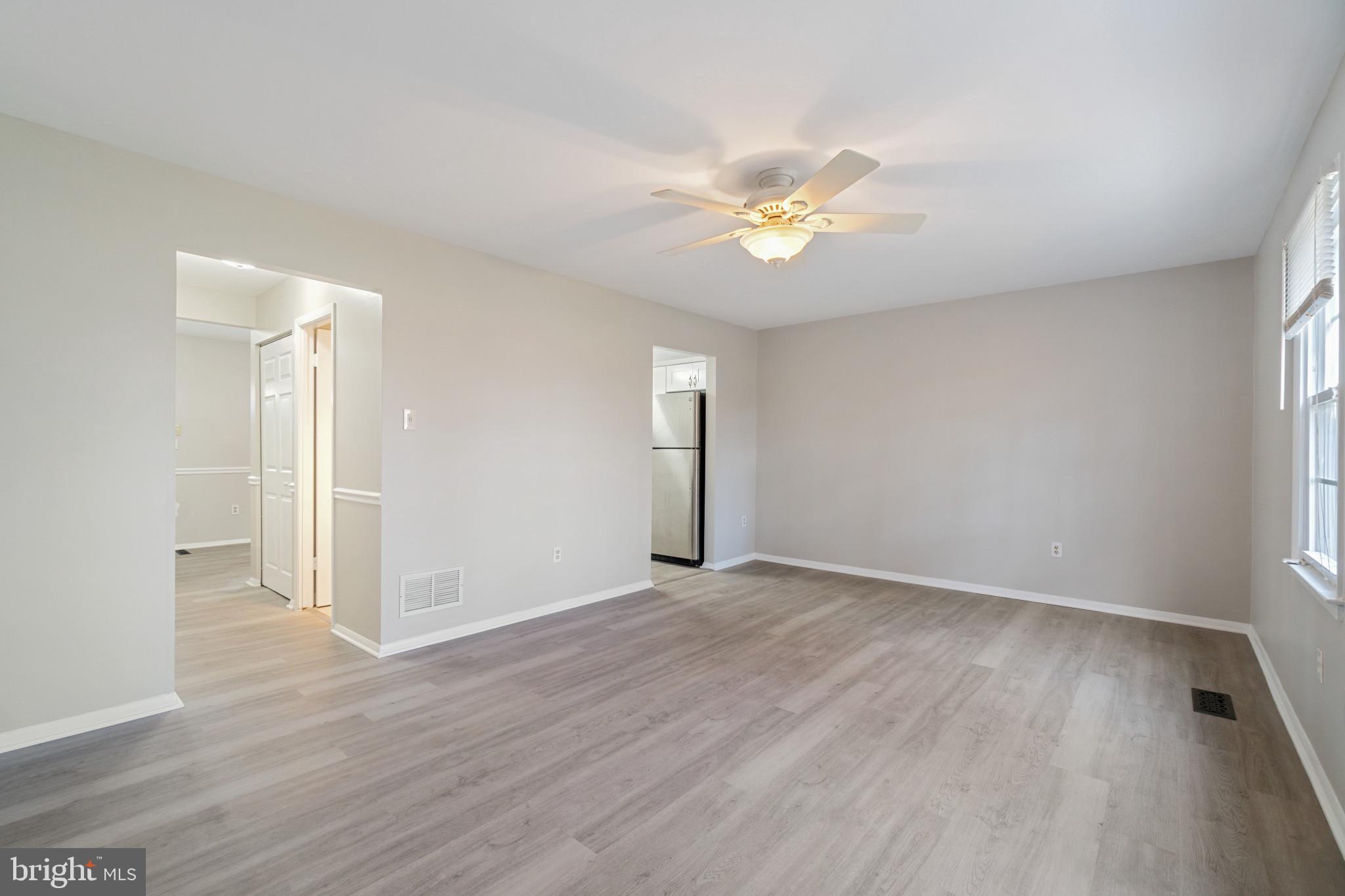 CROFTON SQUARE - Residential Lease