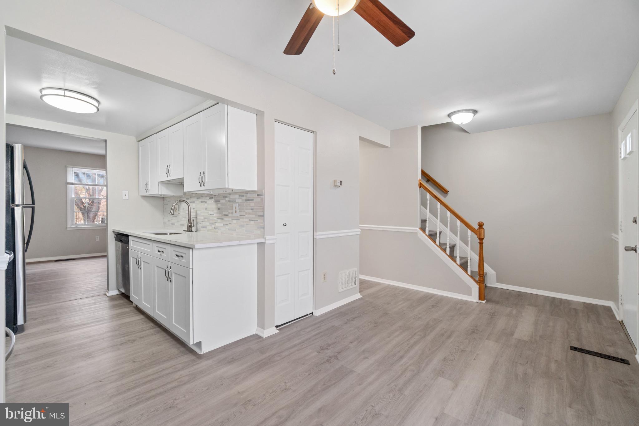 CROFTON SQUARE - Residential Lease