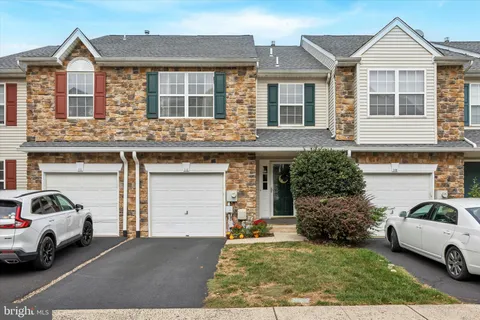 348 Glenn Rose Circle, King Of Prussia, PA 19406 - MLS#: PAMC2156862