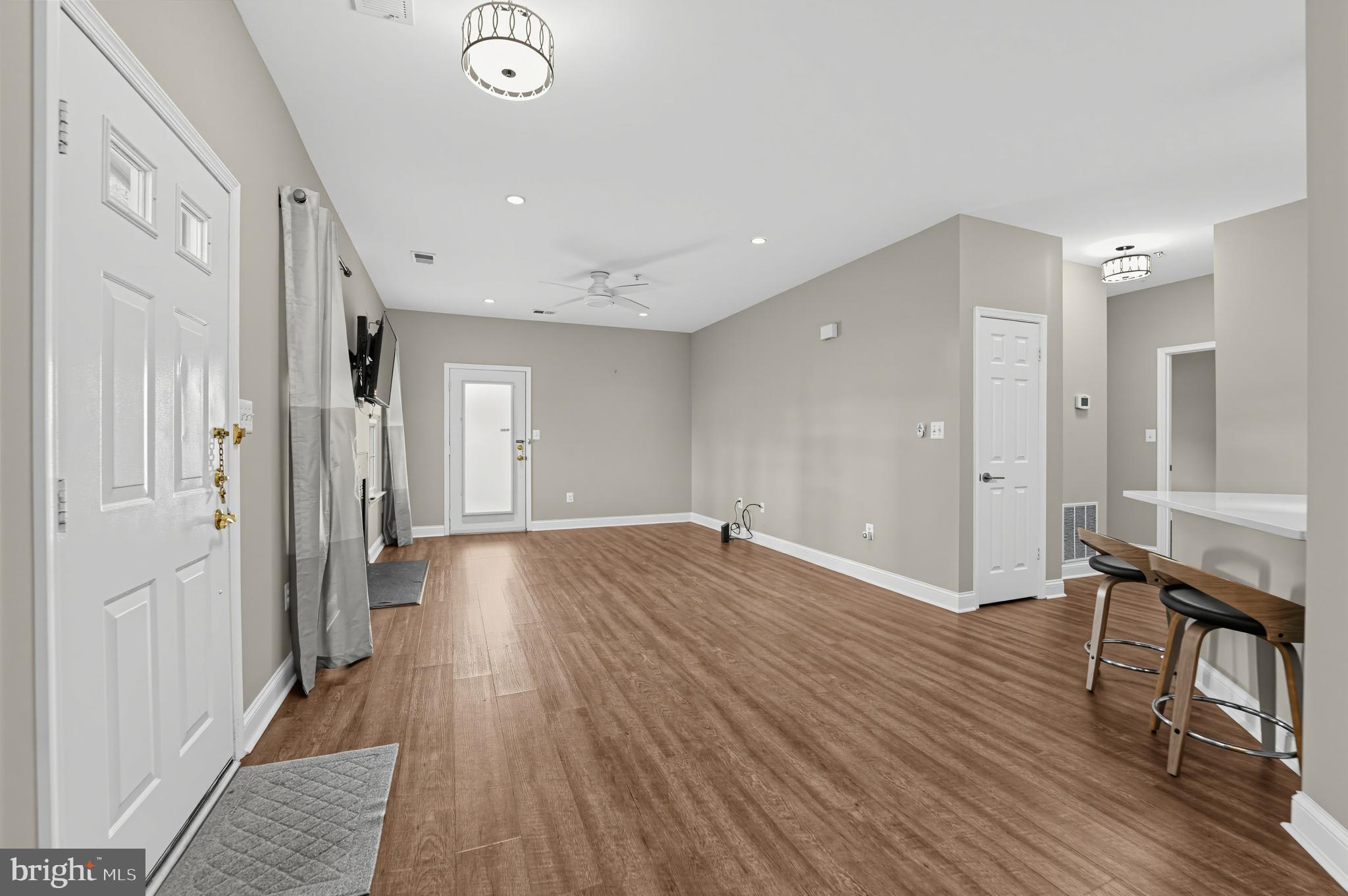 1416 NESTLEWOOD COURT