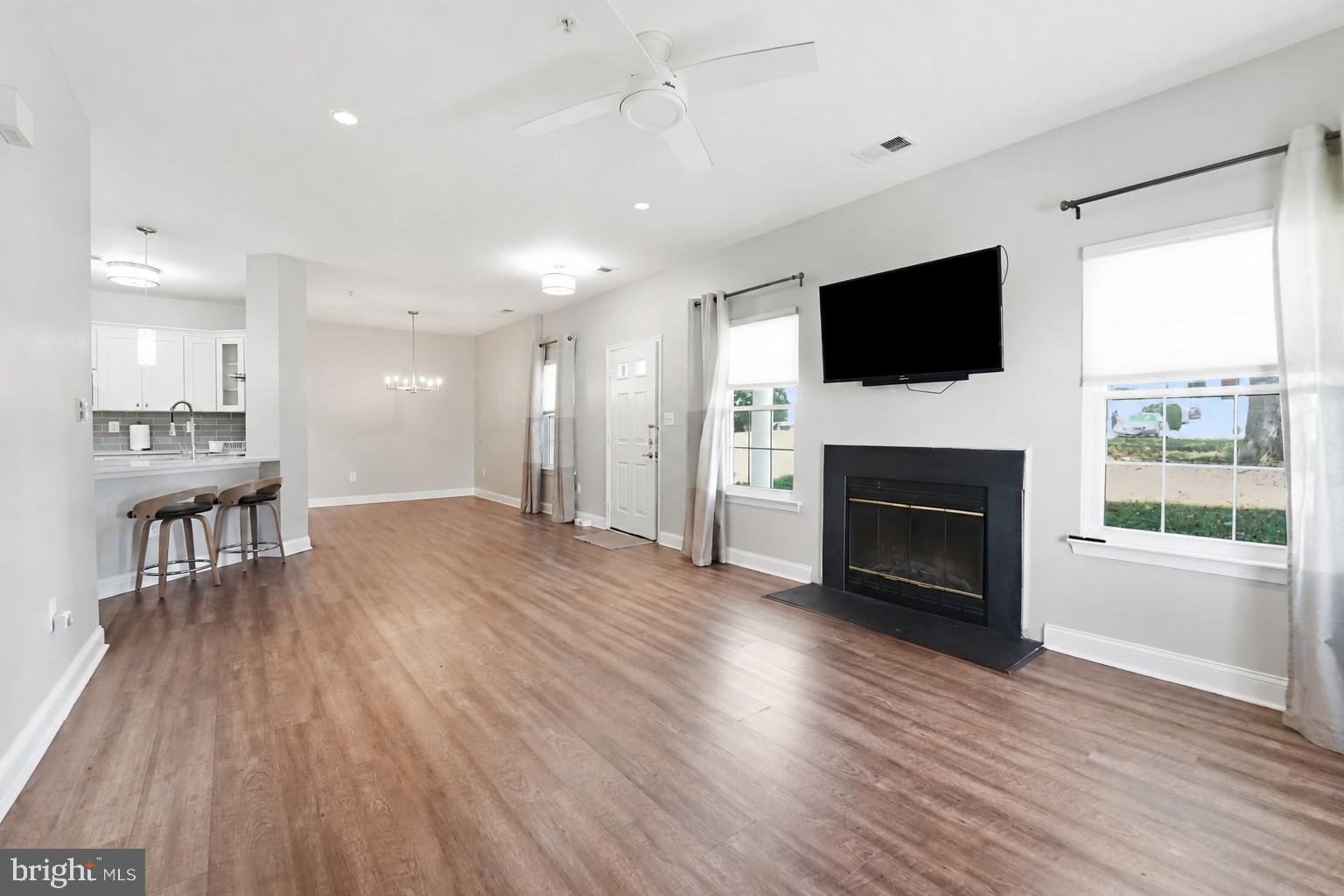 1416 NESTLEWOOD COURT