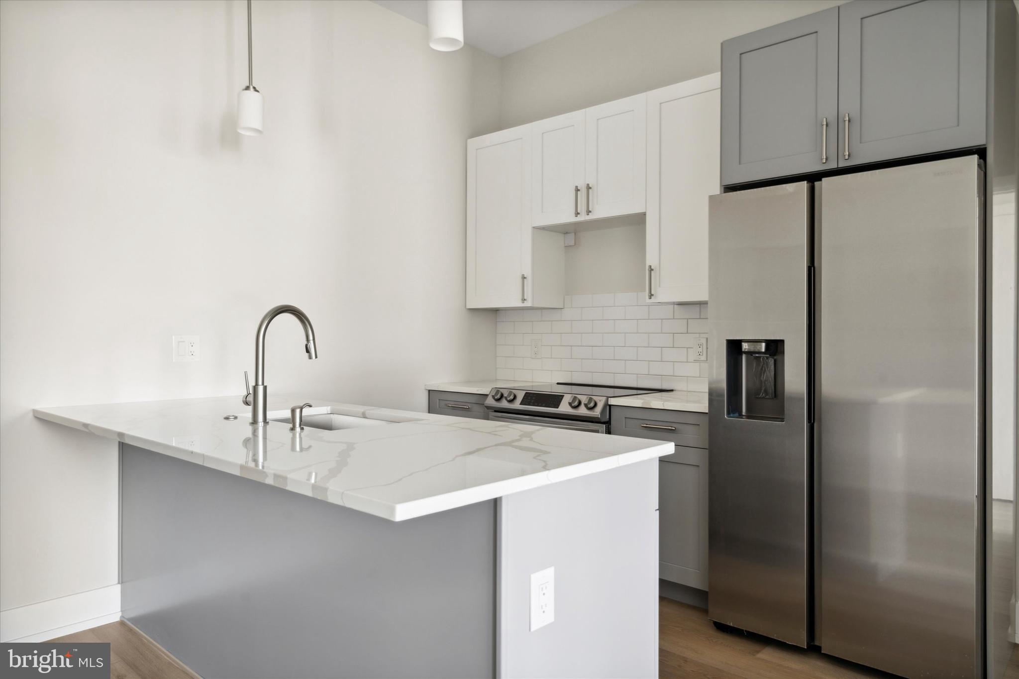 NORRIS SQUARE - Residential Lease