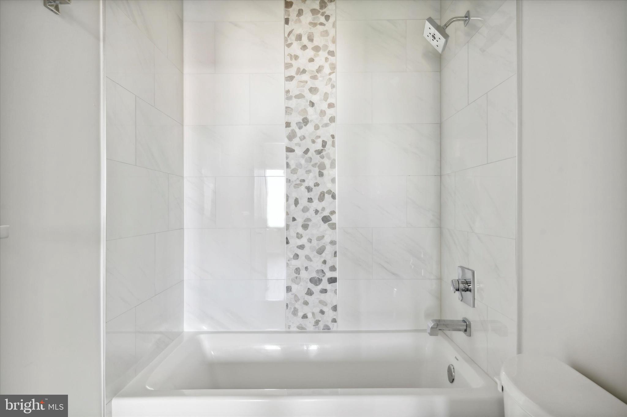 NORRIS SQUARE - Residential Lease