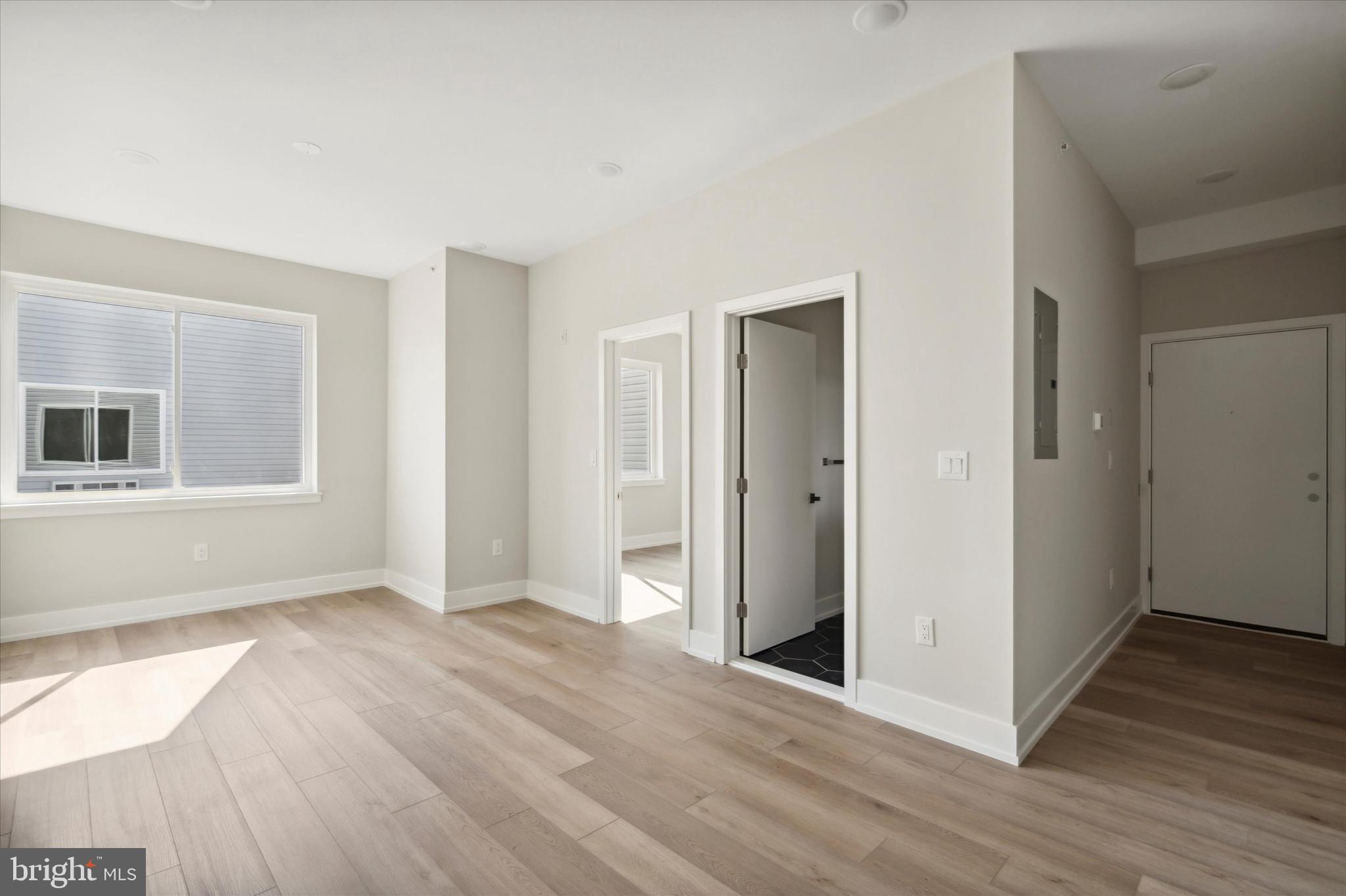 NORRIS SQUARE - Residential Lease