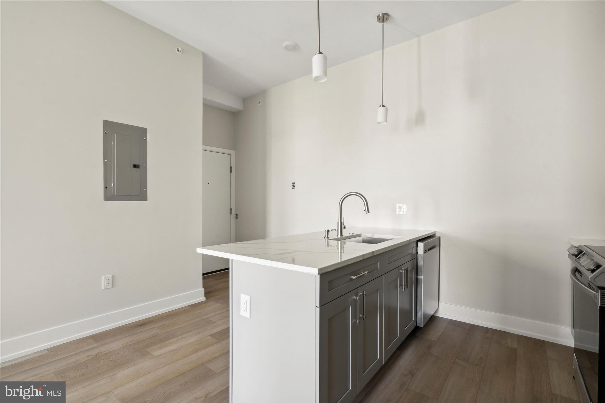 NORRIS SQUARE - Residential Lease