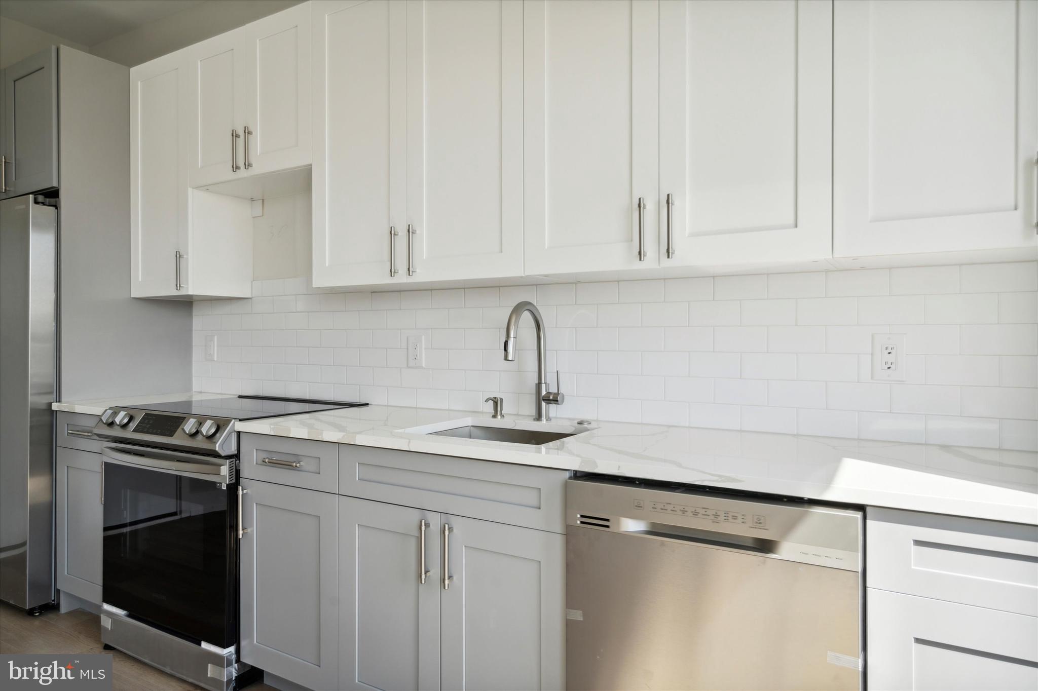 NORRIS SQUARE - Residential Lease