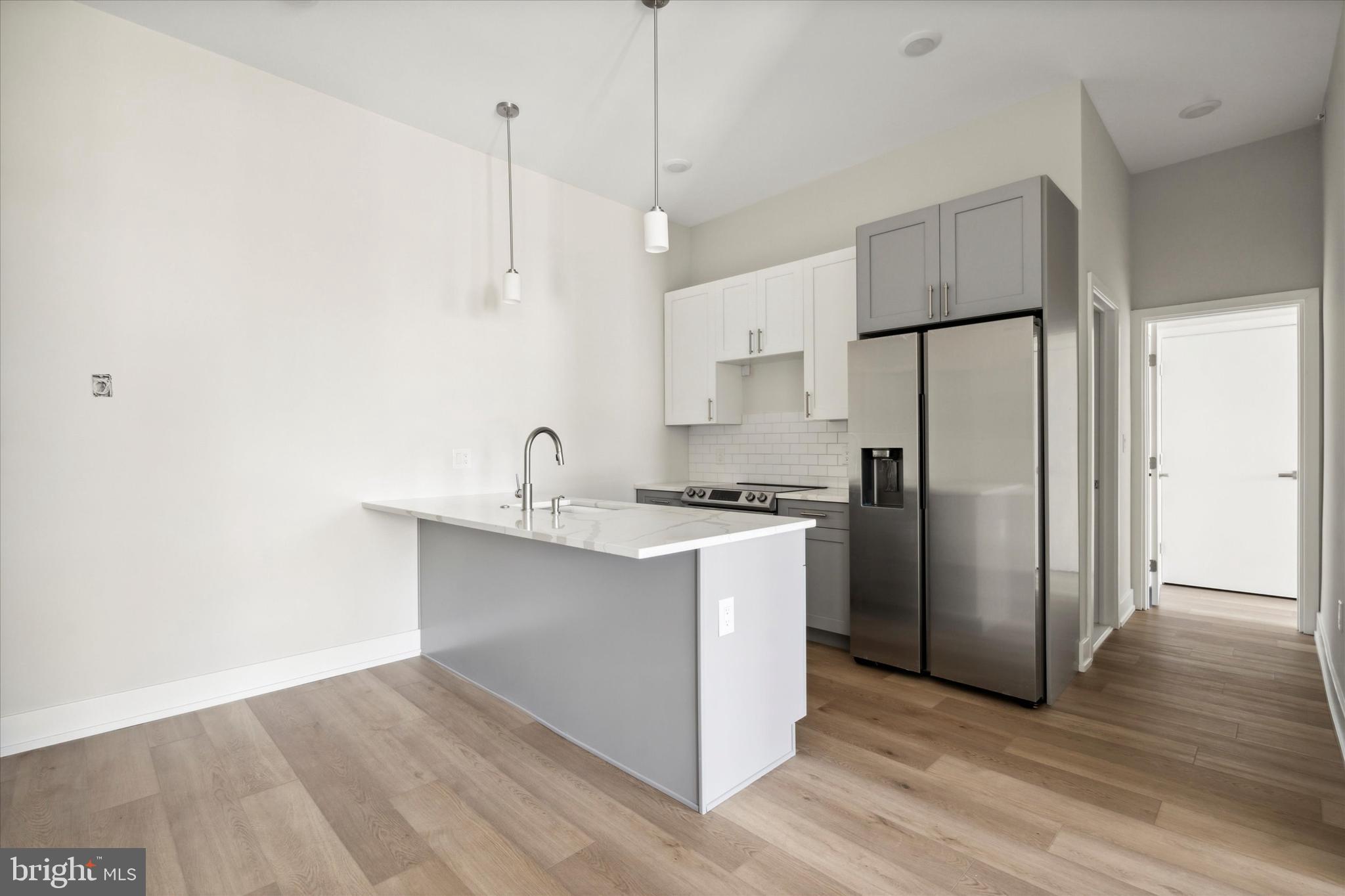 NORRIS SQUARE - Residential Lease