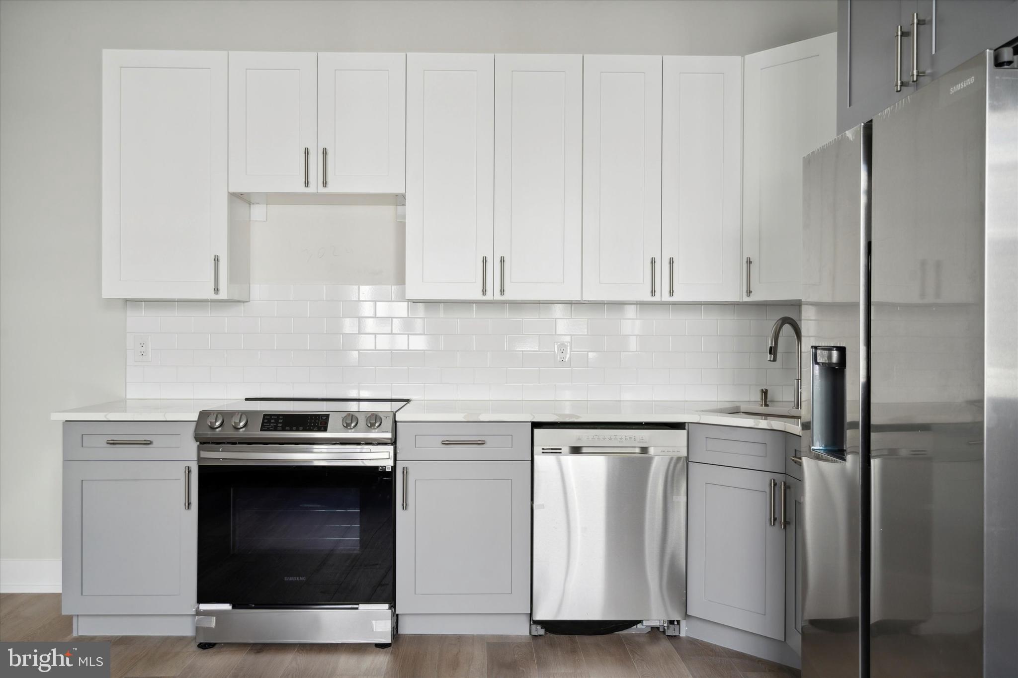 NORRIS SQUARE - Residential Lease