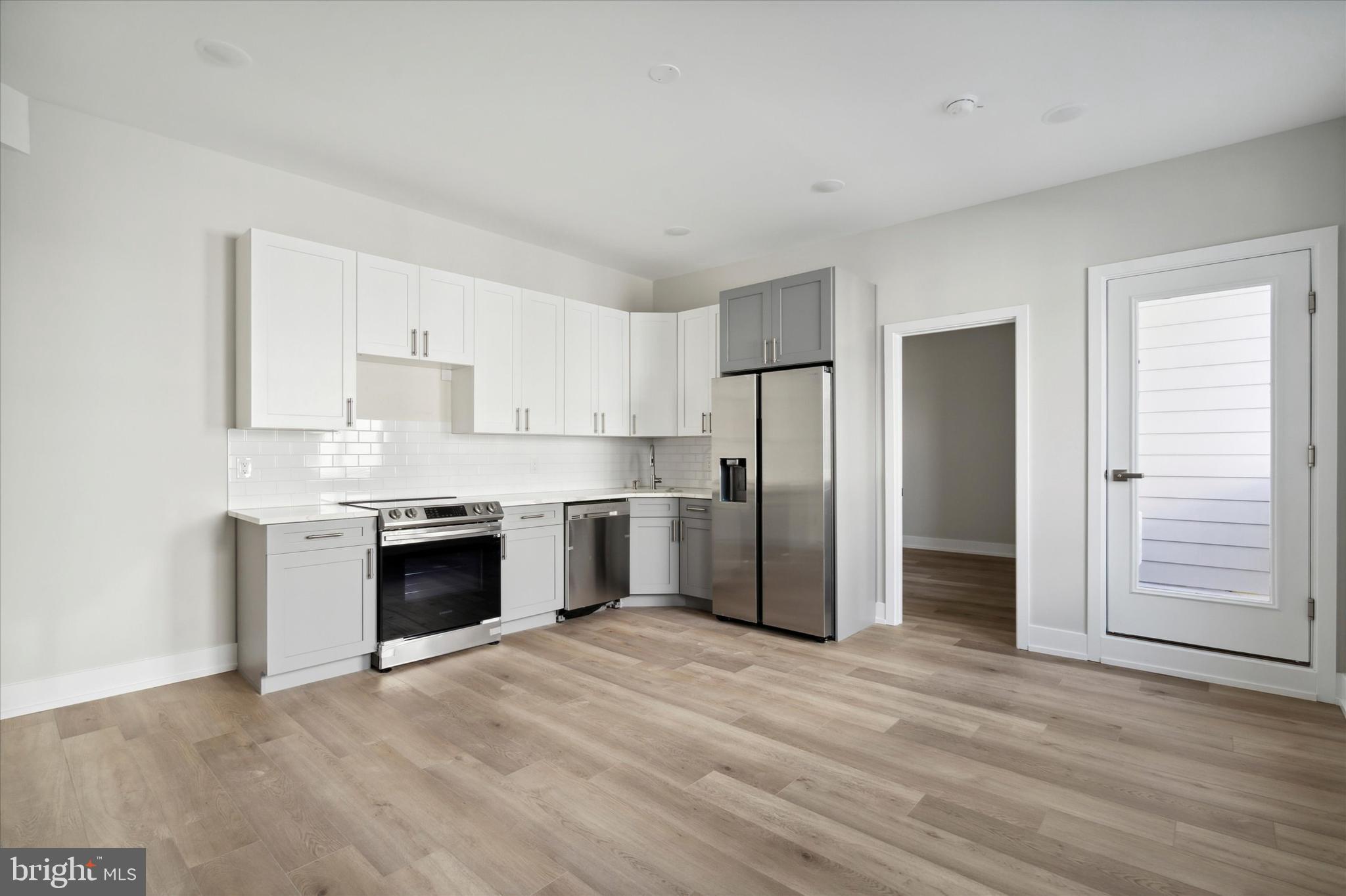 NORRIS SQUARE - Residential Lease