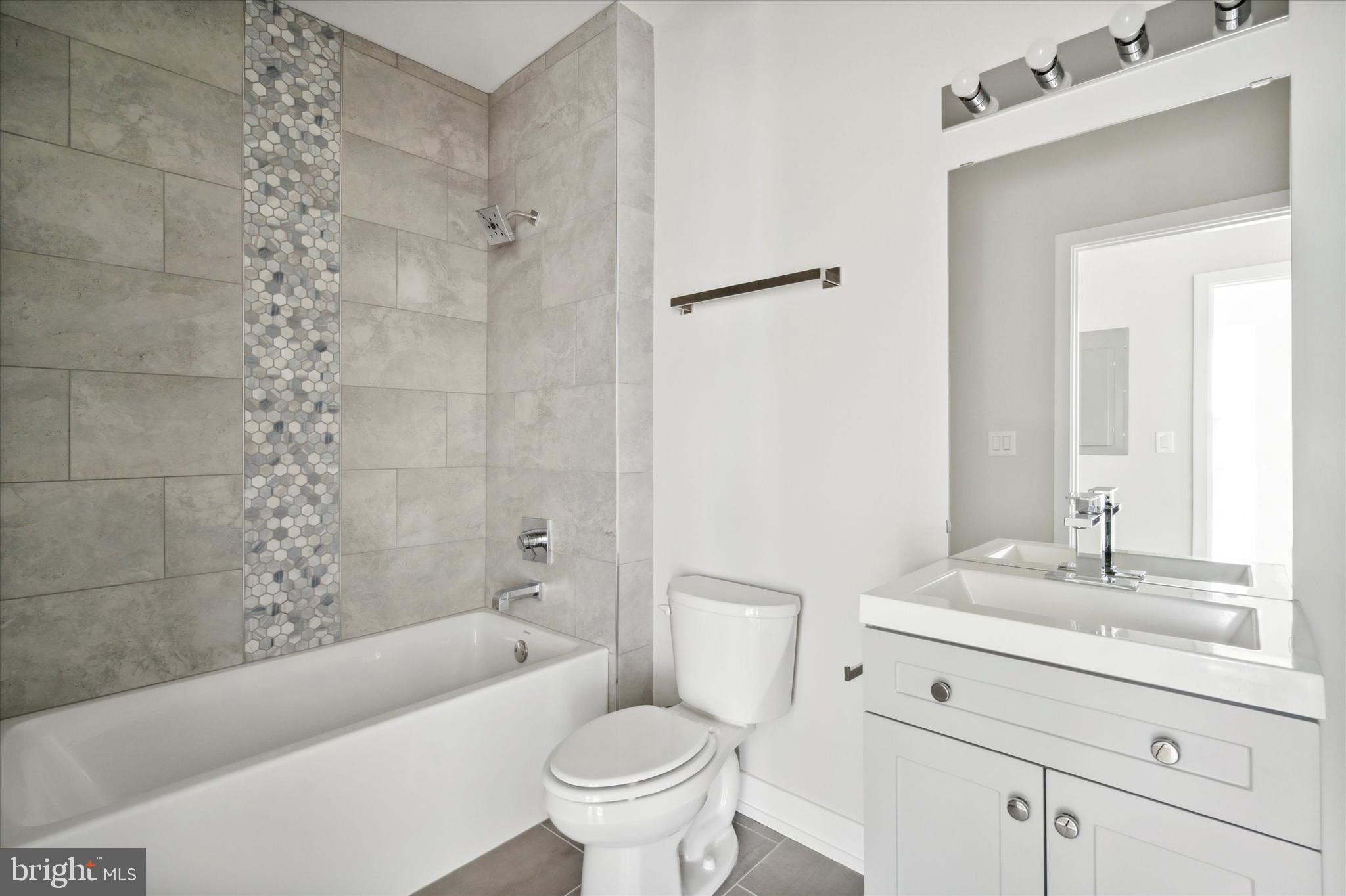 NORRIS SQUARE - Residential Lease