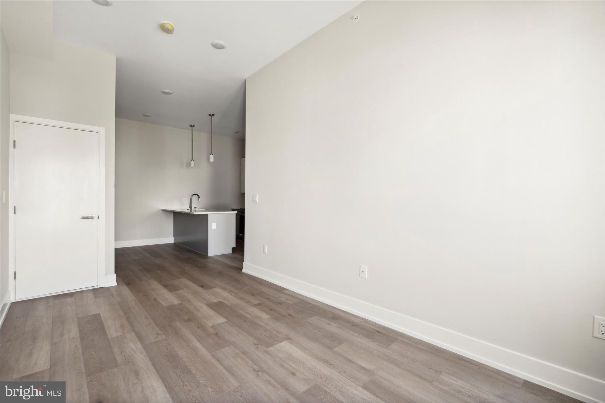 NORRIS SQUARE - Residential Lease