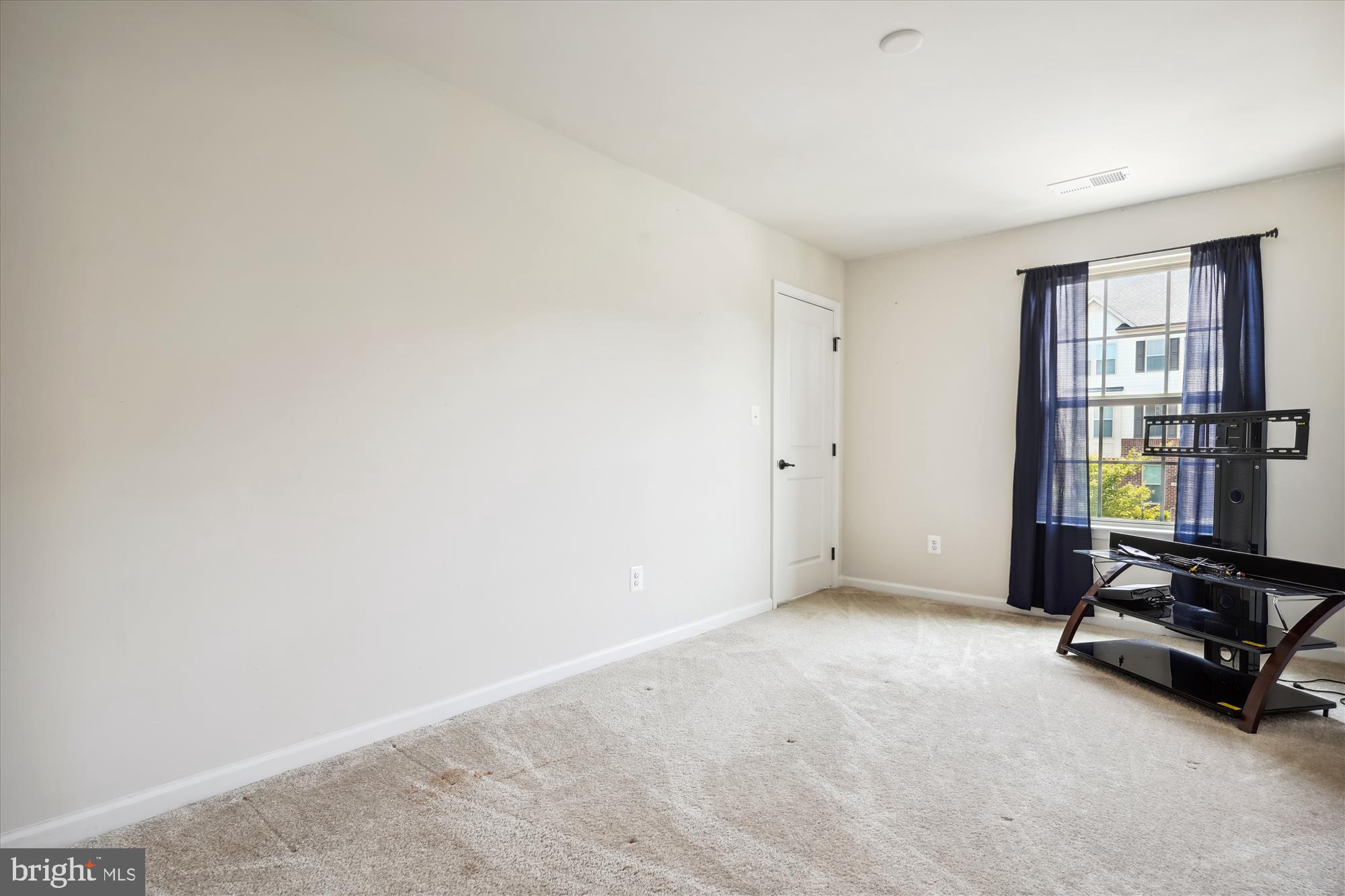 POTOMAC SHORES - Residential