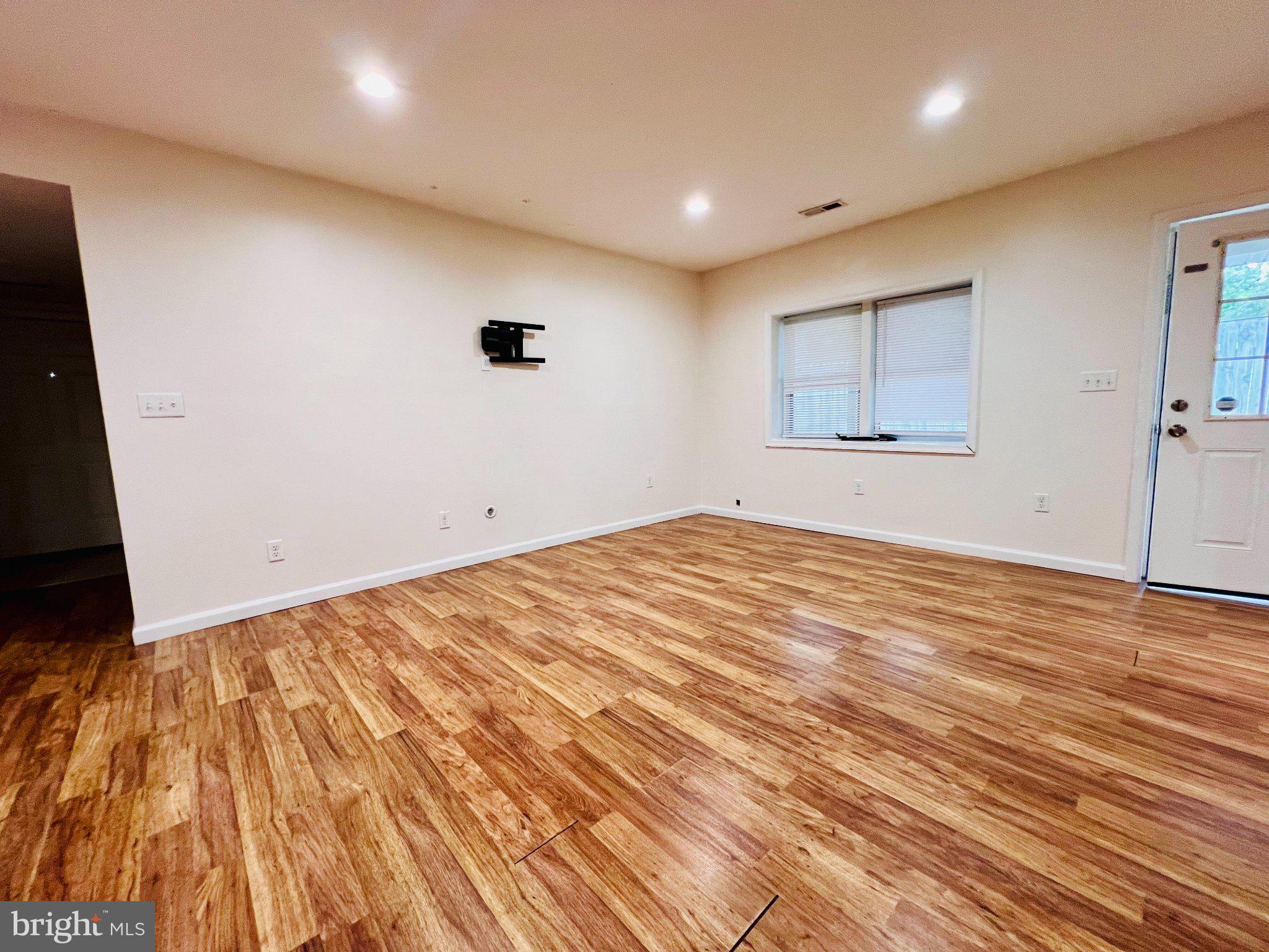 208 TELEGRAPH ROAD