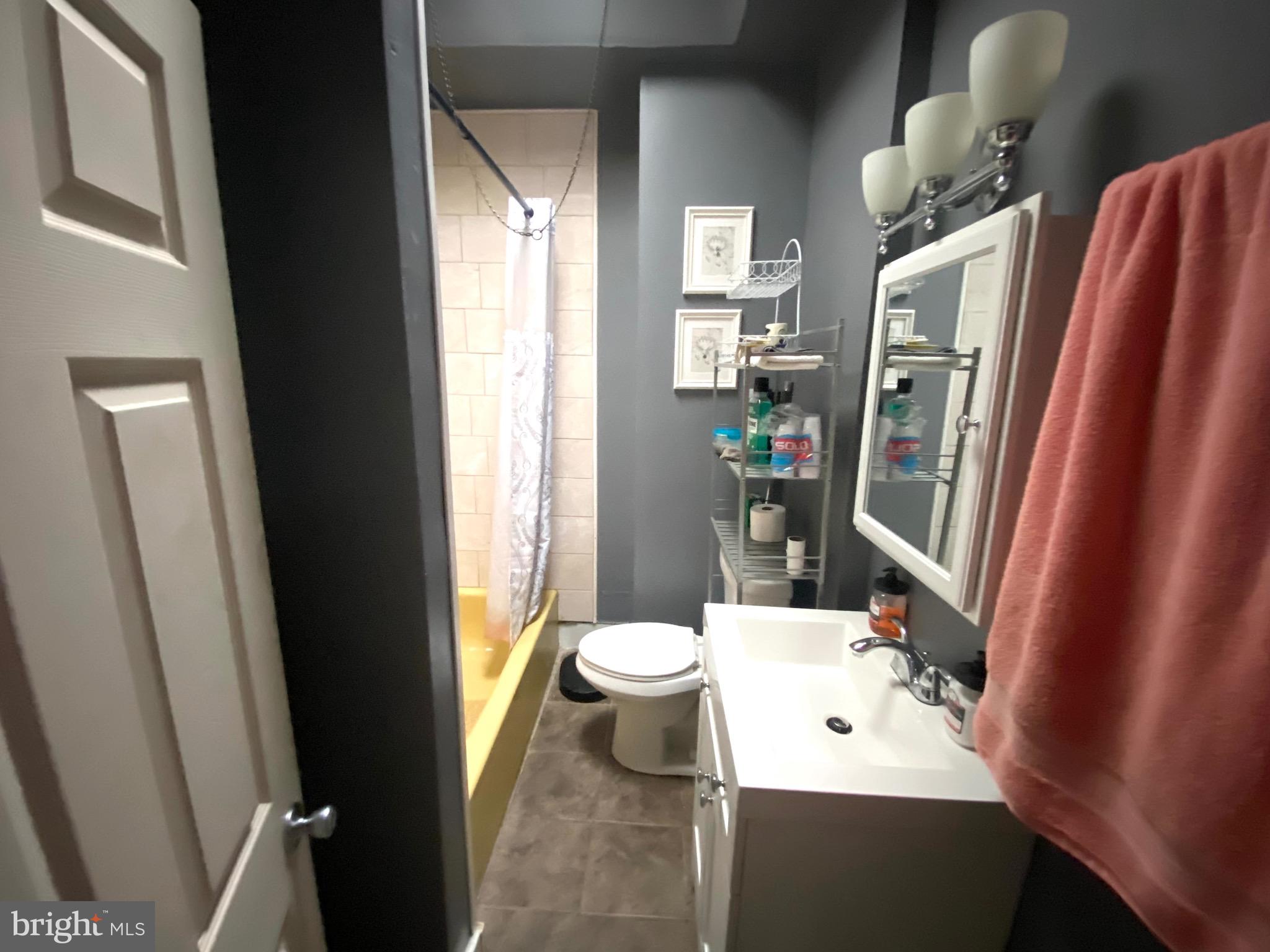 POINT BREEZE - Residential