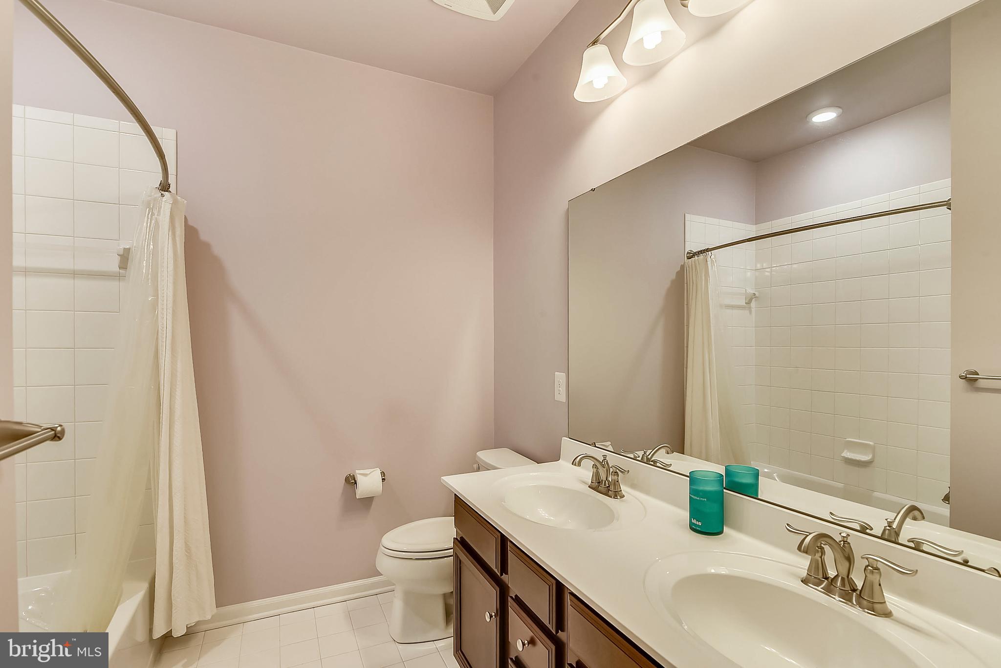 ORCHARD SQUARE - Residential