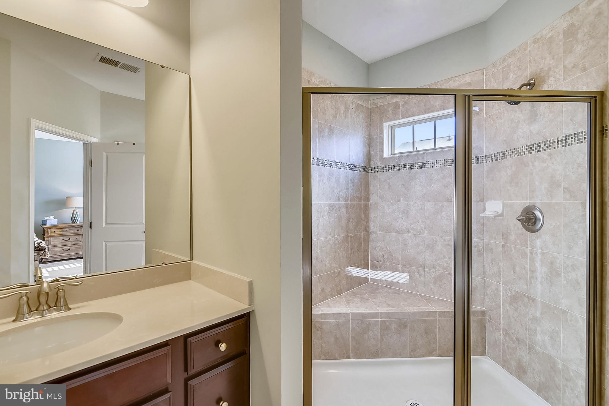 ORCHARD SQUARE - Residential