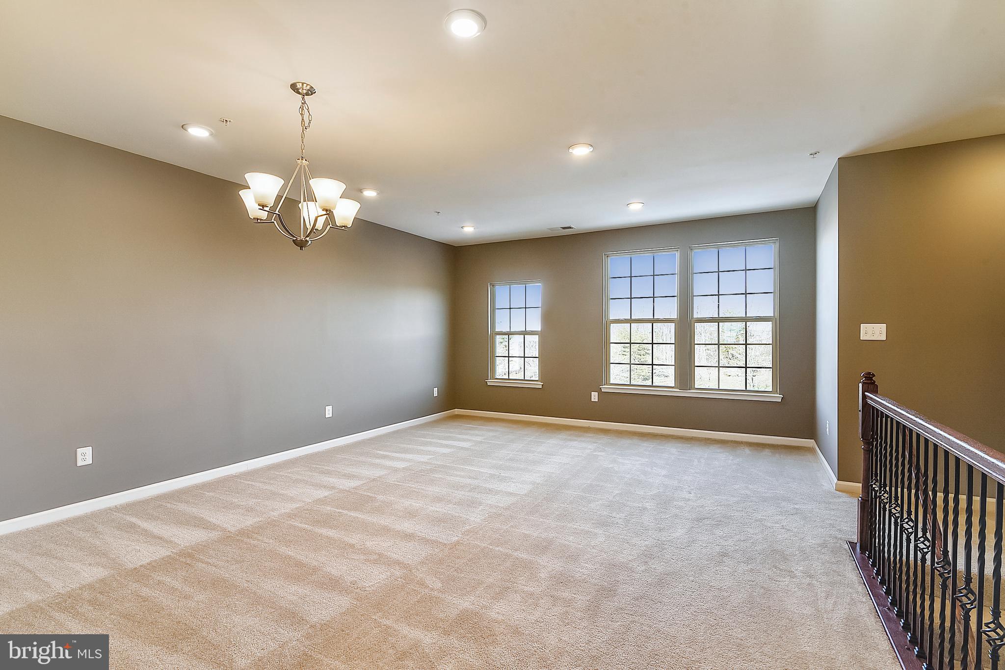 ORCHARD SQUARE - Residential