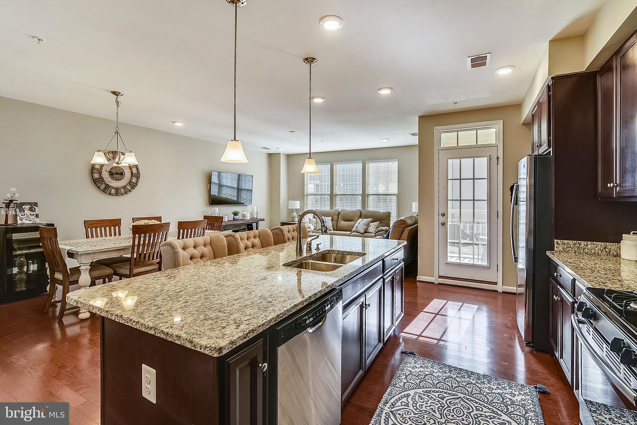 ORCHARD SQUARE - Residential