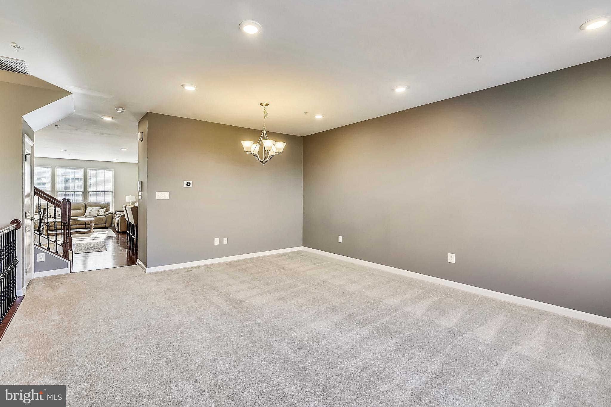 ORCHARD SQUARE - Residential