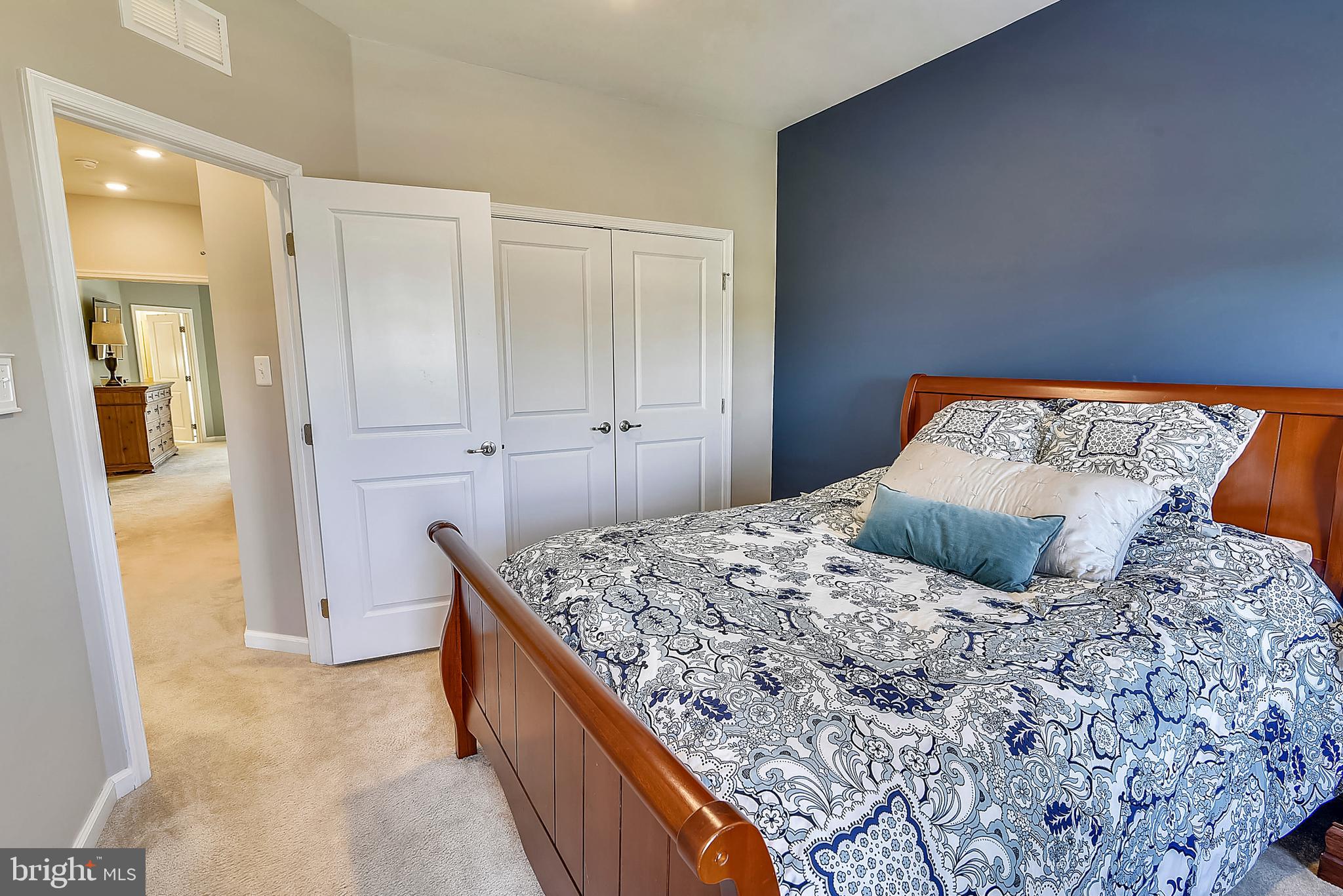 ORCHARD SQUARE - Residential